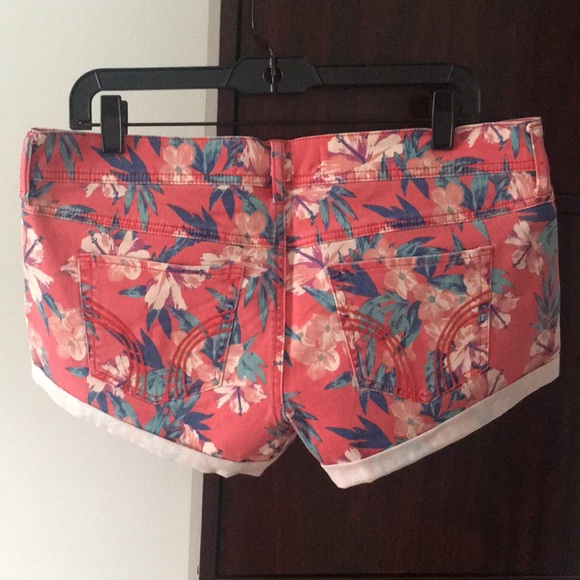 HOLLISTER SHORTS - Picture 4 of 4
